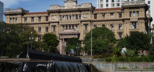 Justiça de SP vai investigar denúncias de fraude nas adoções da IURD em Portugal